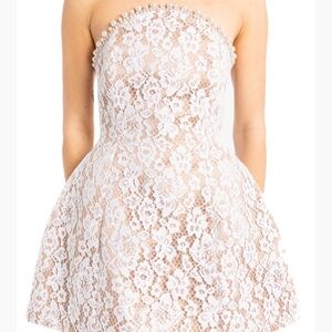Elegant White Lace Strapless Dress